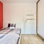 Sloneczne Mieszkanie Na Parterze Z Ogrodem Apartamento *