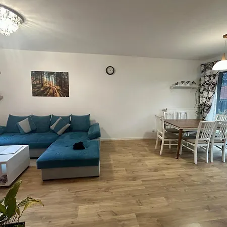 Słoneczne Mieszkanie Na Parterze Z Ogrodem Apartament *