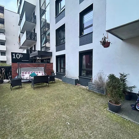 아파트 Sloneczne Mieszkanie Na Parterze Z Ogrodem 브로츠와프