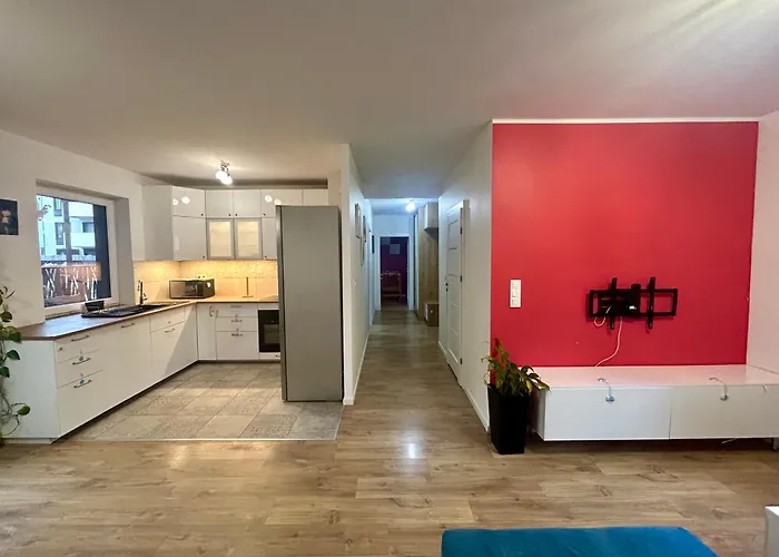 Apartman Sloneczne Mieszkanie Na Parterze Z Ogrodem Wrocław