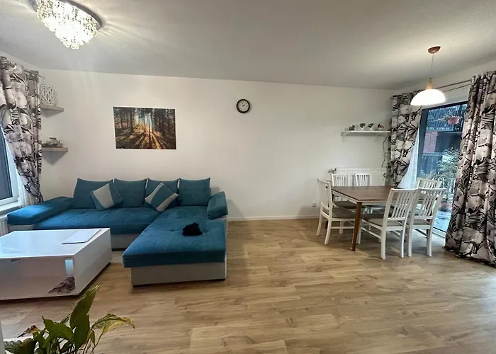 Sloneczne Mieszkanie Na Parterze Z Ogrodem Apartman *