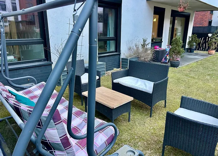 Sloneczne Mieszkanie Na Parterze Z Ogrodem Wrocław