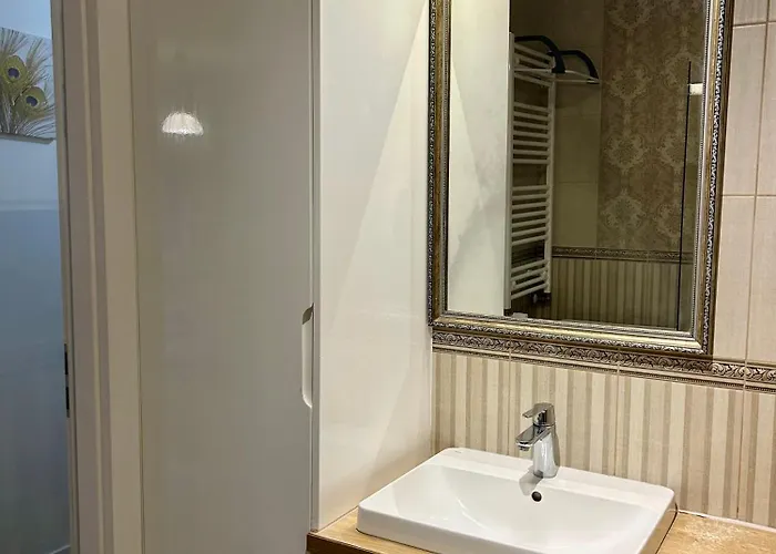 Sloneczne Mieszkanie Na Parterze Z Ogrodem Wrocław