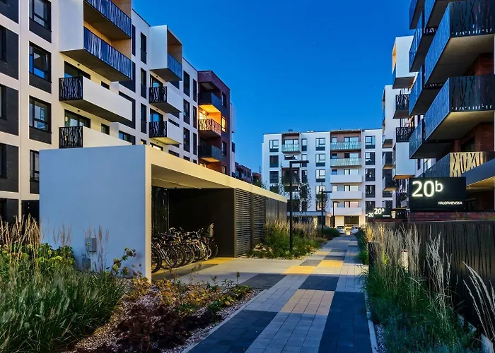 Sloneczne Mieszkanie Na Parterze Z Ogrodem Apartman *