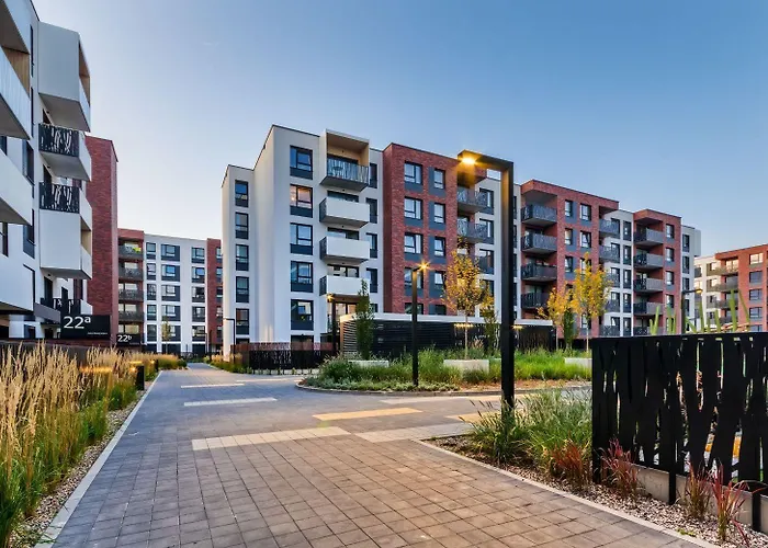 Sloneczne Mieszkanie Na Parterze Z Ogrodem Wrocław