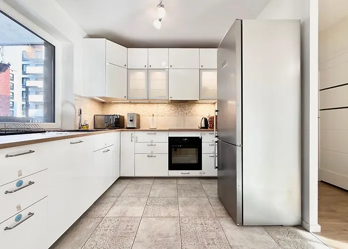 Sloneczne Mieszkanie Na Parterze Z Ogrodem Wrocław